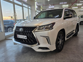 لكزس ال اكس 570 اس 2018 اوتوماتيك 259,000 كم 8 سلندر دفع رباعي اس يو في أبيض