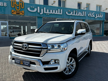 Toyota  Land Cruiser  GXR  2019  Automatic  131,000 Km  8 Cylinder  Four Wheel Drive (4WD)  SUV  White