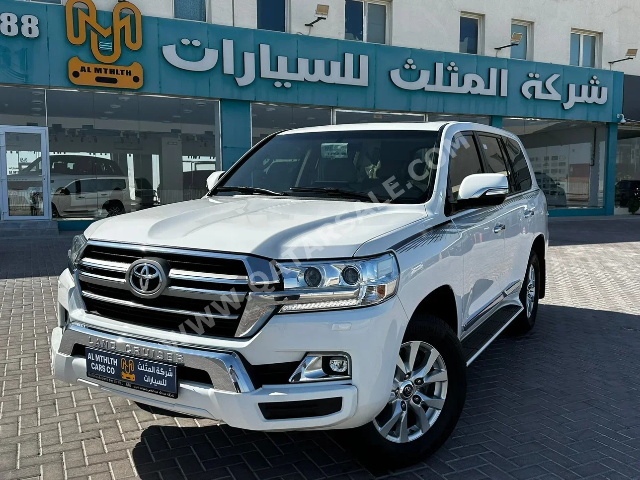 Toyota Land Cruiser GXR 2019 Automatic 131,000 Km 8 Cylinder Four Wheel Drive (4WD) SUV White