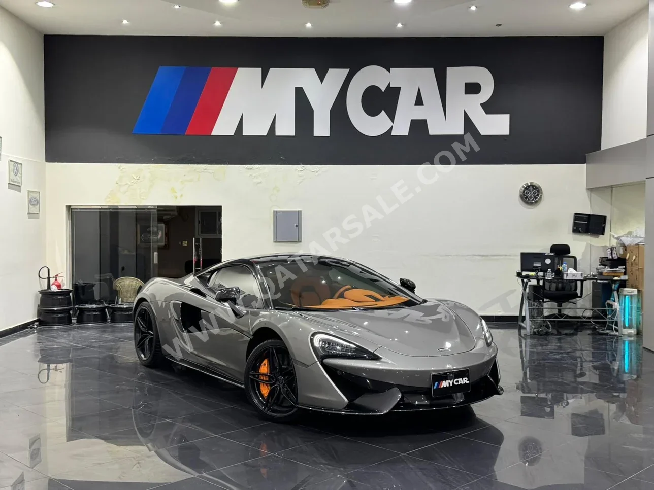 ماكلارين 570 اس 2017 اوتوماتيك 14,000 كم 8 سلندر دفع خلفي كوبيه \ سبورت رمادي تحت الضمان