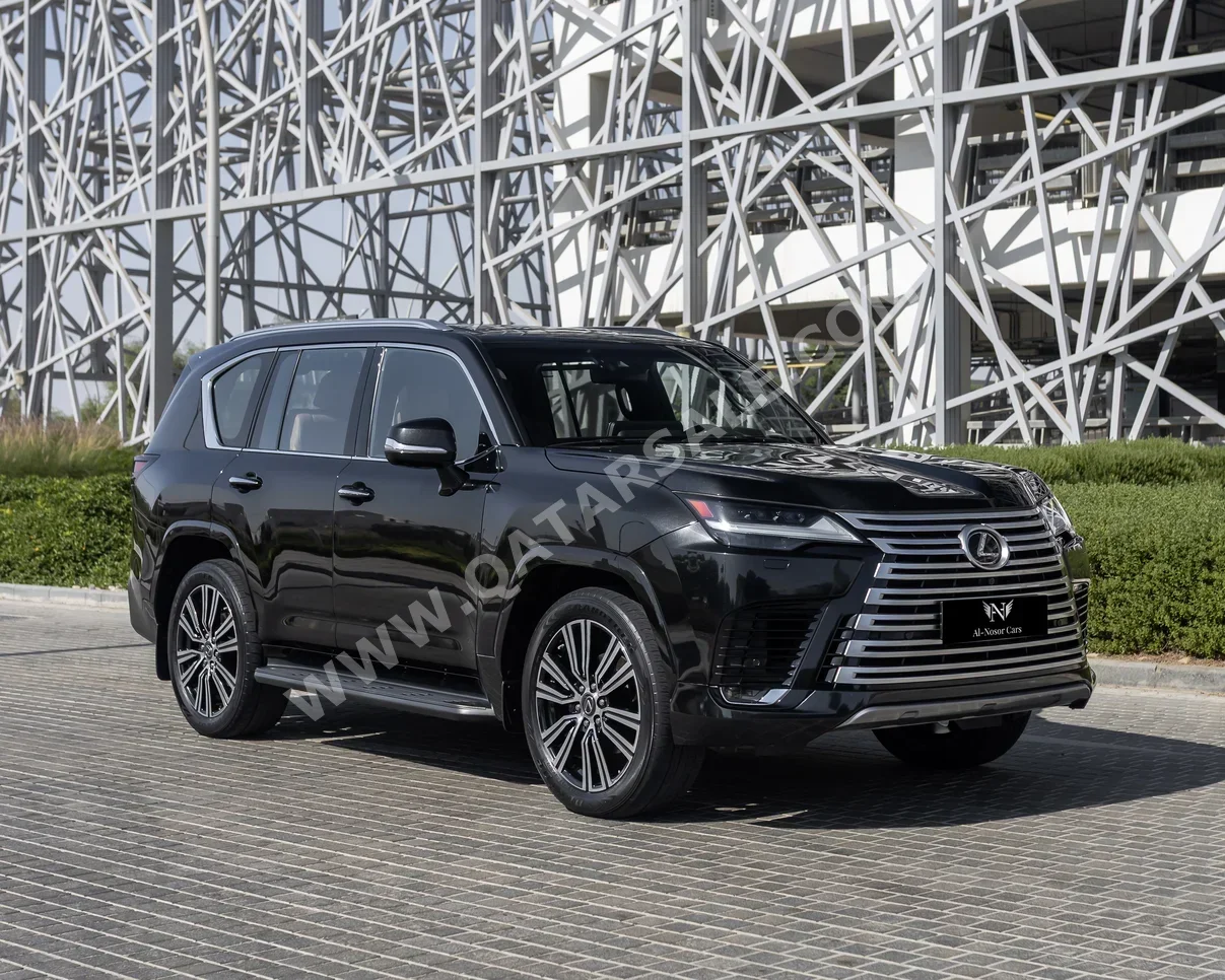 لكزس  ال اكس  600 لكجري  2023  اوتوماتيك  70,000 كم  6 سلندر  دفع رباعي  اس يو في  أسود  تحت الضمان