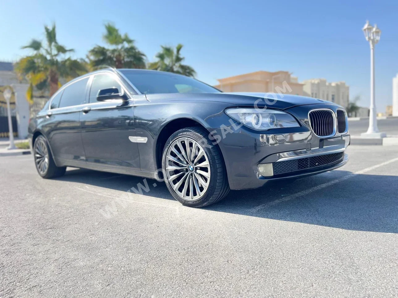 بي ام دبليو  الفئة - السابعة  730 Li  2010  اوتوماتيك  340,000 كم  4 سلندر  دفع خلفي  سيدان  أسود