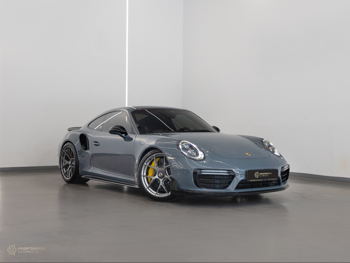Porsche  911  Turbo S  2017  Automatic  66,000 Km  6 Cylinder  All Wheel Drive (AWD)  Coupe / Sport  Gray  With Warranty