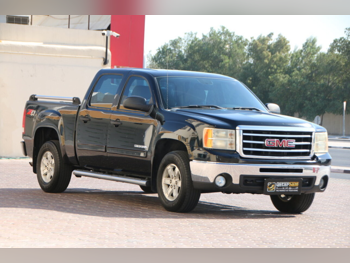 جي ام سي  سييرا  1500  2013  اوتوماتيك  431,000 كم  8 سلندر  دفع رباعي  بيكب  أسود