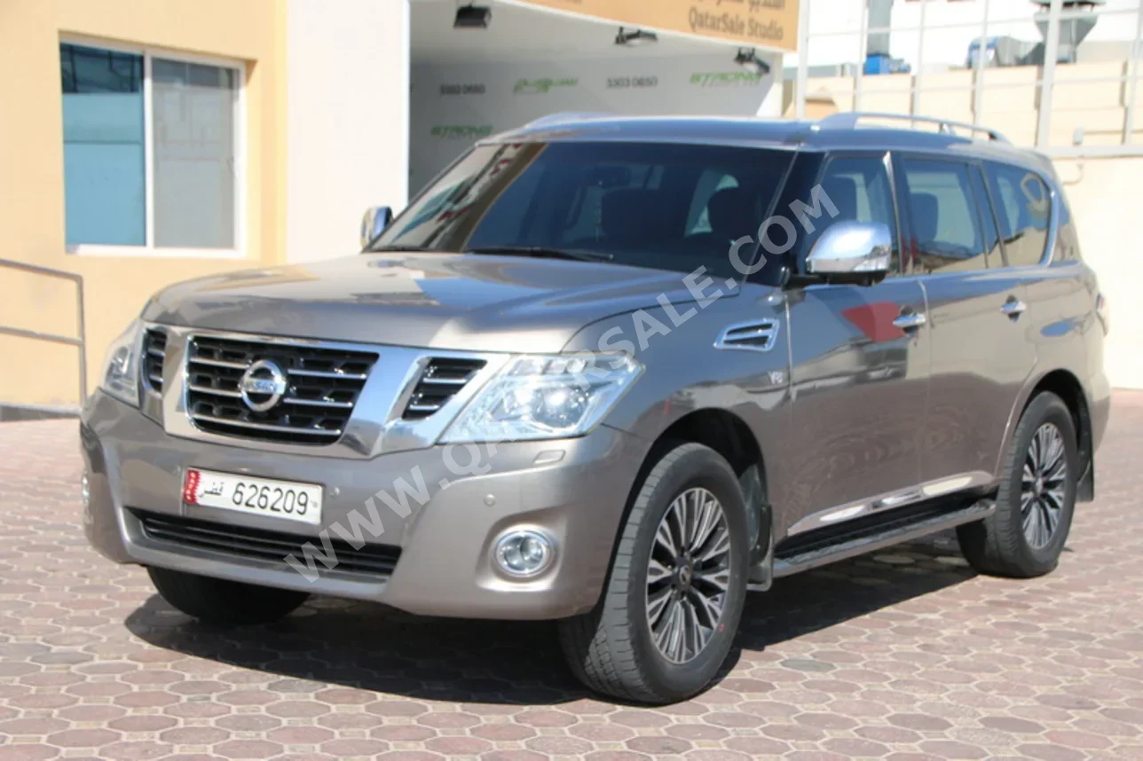 نيسان  باترول  بلاتنيوم  2015  اوتوماتيك  146,000 كم  8 سلندر  دفع رباعي  اس يو في  ذهبي