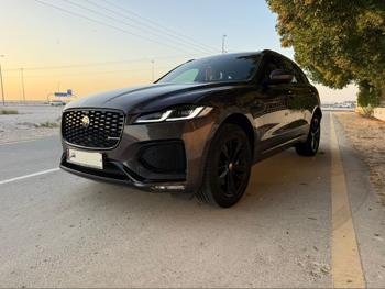 Jaguar  F-Pace  2021  Automatic  98,000 Km  4 Cylinder  Four Wheel Drive (4WD)  SUV  Gray