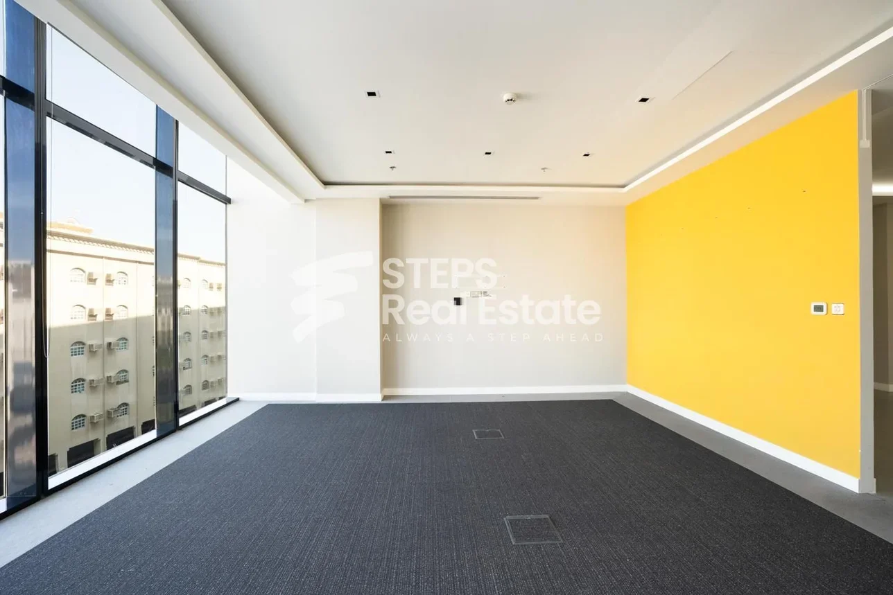 مكاتب تجارية - غير مفروشة - الدوحة - أم غويلينة