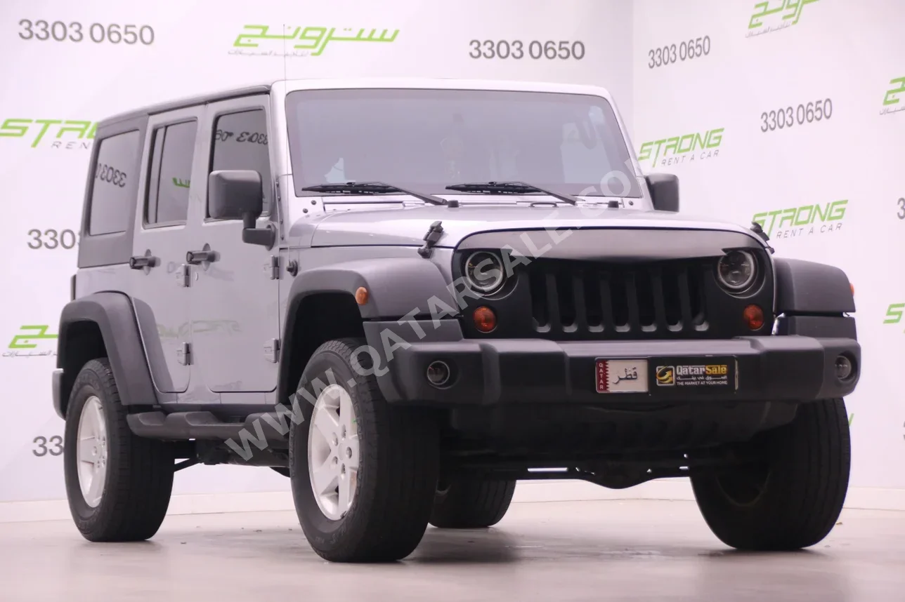 جييب رانجلار سبورت 2016 اوتوماتيك 380,000 كم 4 سلندر دفع رباعي اس يو في فضي