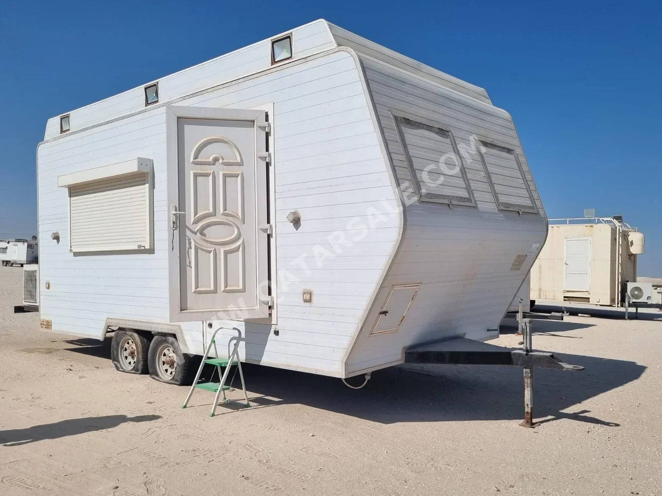 كرفان - 2018 - أبيض -صنع في قطر