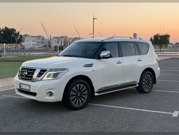 Nissan Patrol Platinum 2015 Automatic 140,000 Km 8 Cylinder Four Wheel Drive (4WD) SUV White