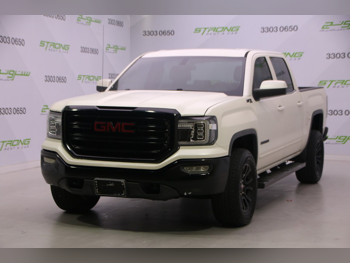 GMC  Sierra  Z71  2014  Automatic  235,000 Km  8 Cylinder  Four Wheel Drive (4WD)  Pick Up  Pearl