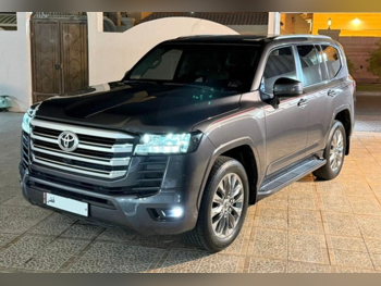 Toyota  Land Cruiser  GXR Twin Turbo  2023  Automatic  109,000 Km  6 Cylinder  Four Wheel Drive (4WD)  SUV  Gray