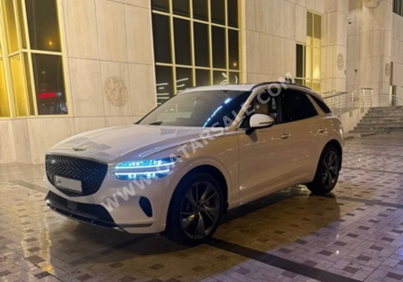 جينيسيس  جي في 70  2023  اوتوماتيك  25,000 كم  4 سلندر  دفع رباعي  اس يو في  أبيض  تحت الضمان