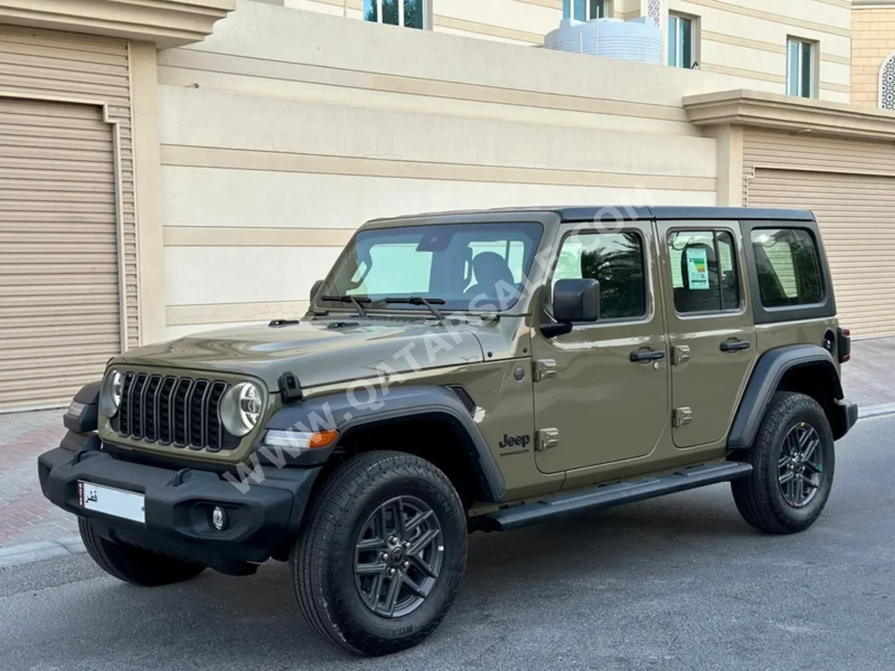 جييب رانجلار سبورت 2025 اوتوماتيك 0 كم 4 سلندر دفع رباعي اس يو في أخضر تحت الضمان