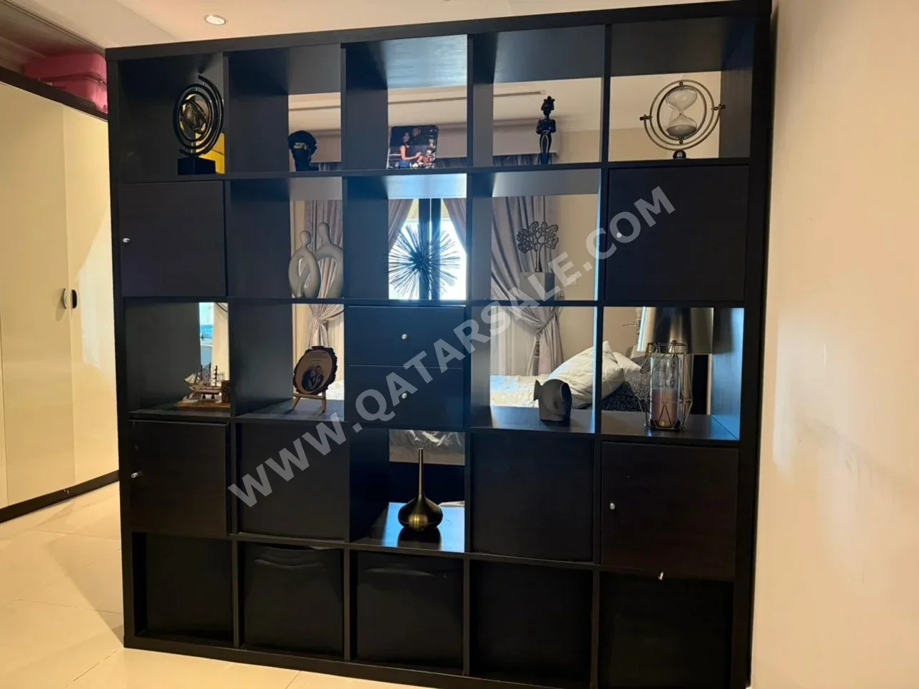 مكتبات و وحدات رفوف وحدة رفوف  - أسود