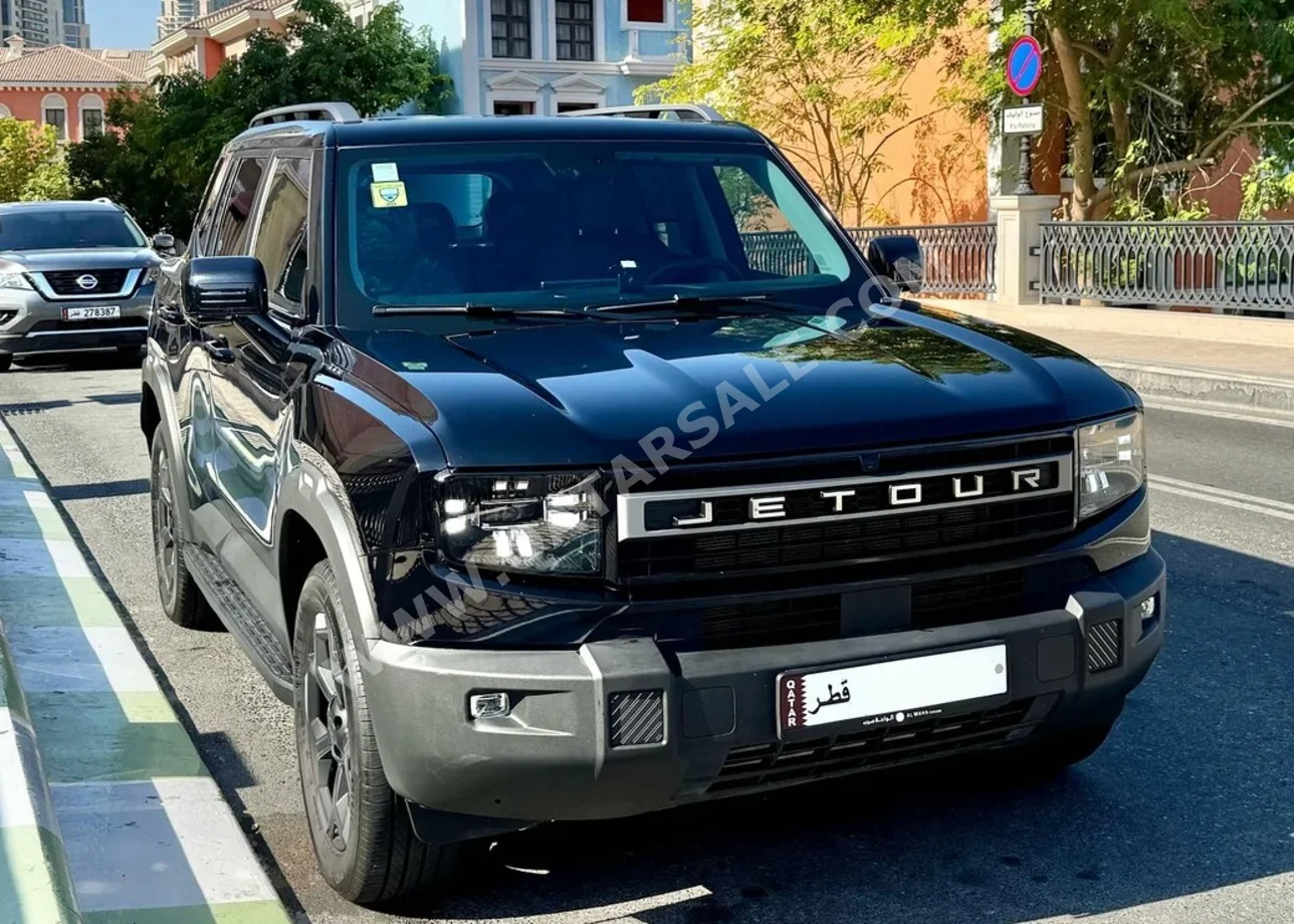 جيتور  تي 1  2025  اوتوماتيك  13,000 كم  4 سلندر  دفع كلي مستمر  اس يو في  أسود  تحت الضمان