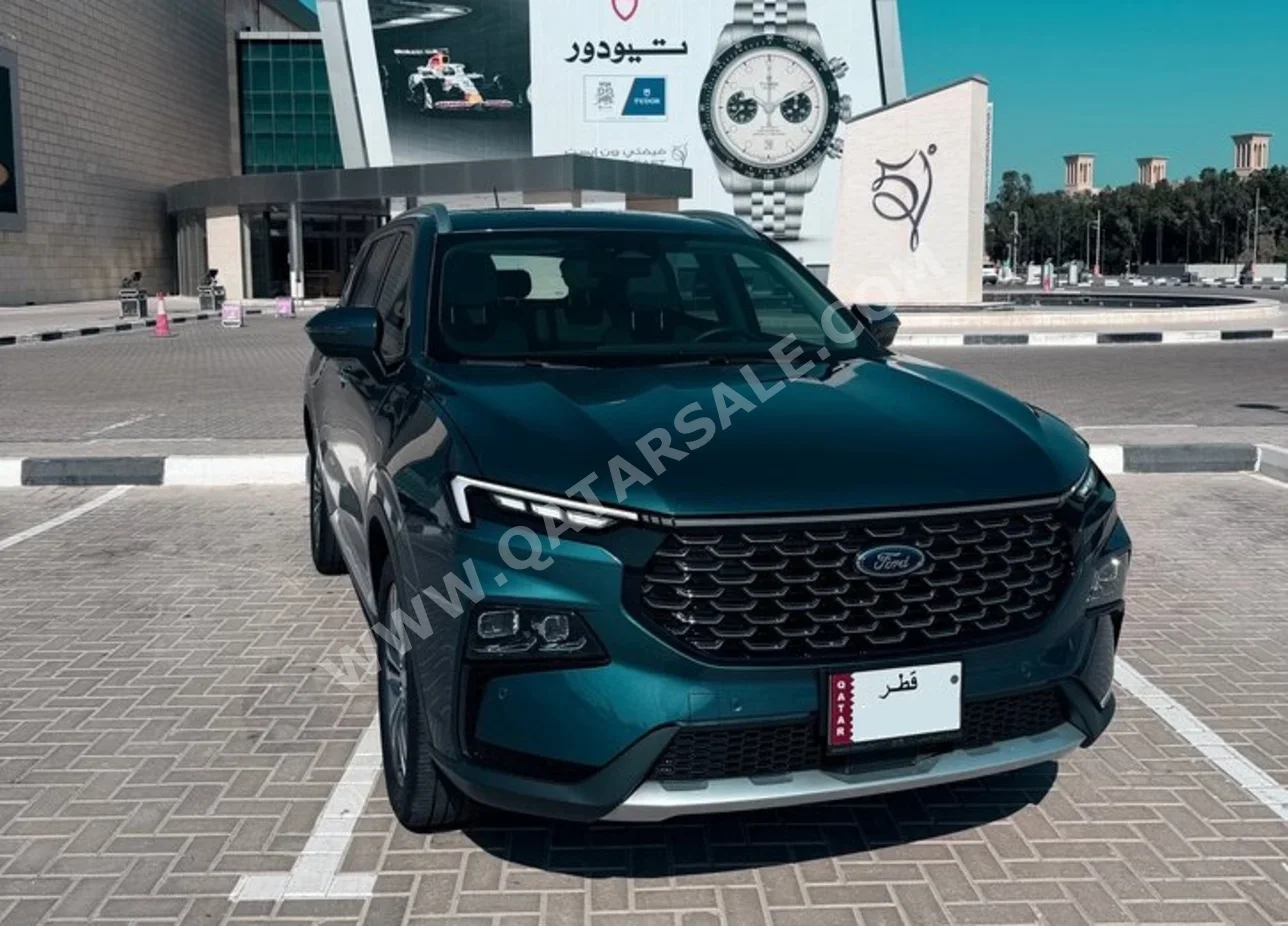 فورد تيريتوري تيتانيوم 2024 اوتوماتيك 22,000 كم 4 سلندر سحب امامي اس يو في ازرق تحت الضمان