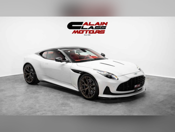 أستون مارتن  دي بي  12  2024  اوتوماتيك  72 كم  12 سلندر  دفع خلفي  كوبيه \ سبورت  أبيض