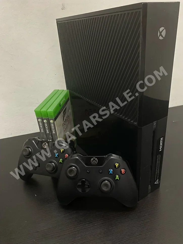 Microsoft Xbox One X - 512 GB -Included Controllers: 2