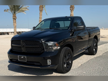 Dodge  Ram  1500  2020  Automatic  74,500 Km  8 Cylinder  Four Wheel Drive (4WD)  Pick Up  Black