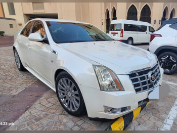 كاديلاك  سي تي اس  في سوبر تشارج  2013  اوتوماتيك  128,000 كم  6 سلندر  سيدان  أبيض لؤلؤي