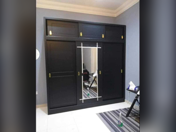 خزائن ودواليب الملابس والزينة - دوحة فيرنيتشر  - خزائن  - أسود