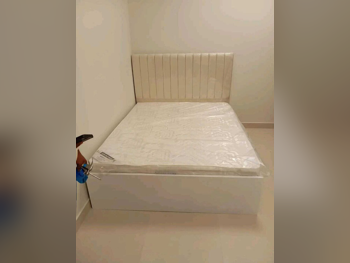 الأسّرة - لايف ستايل  - كوين  - متضمنة المرتبة