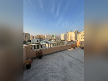 Buildings, Towers & Compounds - Family Residential  - Doha  - Umm Ghuwailina  For Sale