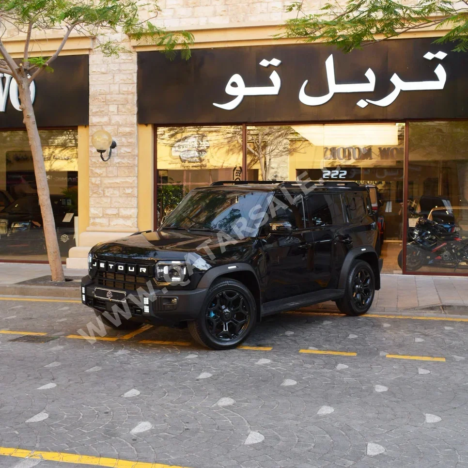 Jetour  T2  I-DM  2025  Automatic  14,800 Km  4 Cylinder  Four Wheel Drive (4WD)  SUV  Black  With Warranty