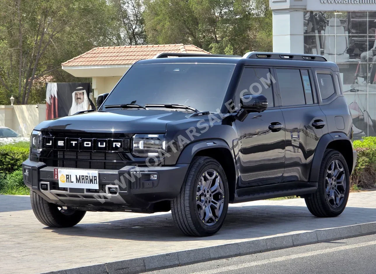 Jetour  T2  2025  Automatic  25,000 Km  4 Cylinder  Four Wheel Drive (4WD)  SUV  Black  With Warranty