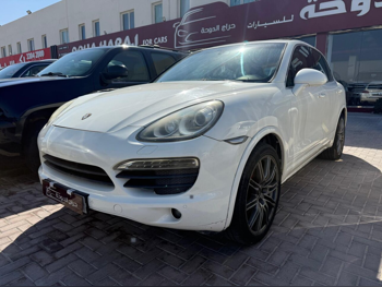 بورش  كيان  اس  2011  اوتوماتيك  226,000 كم  8 سلندر  دفع رباعي  اس يو في  أبيض