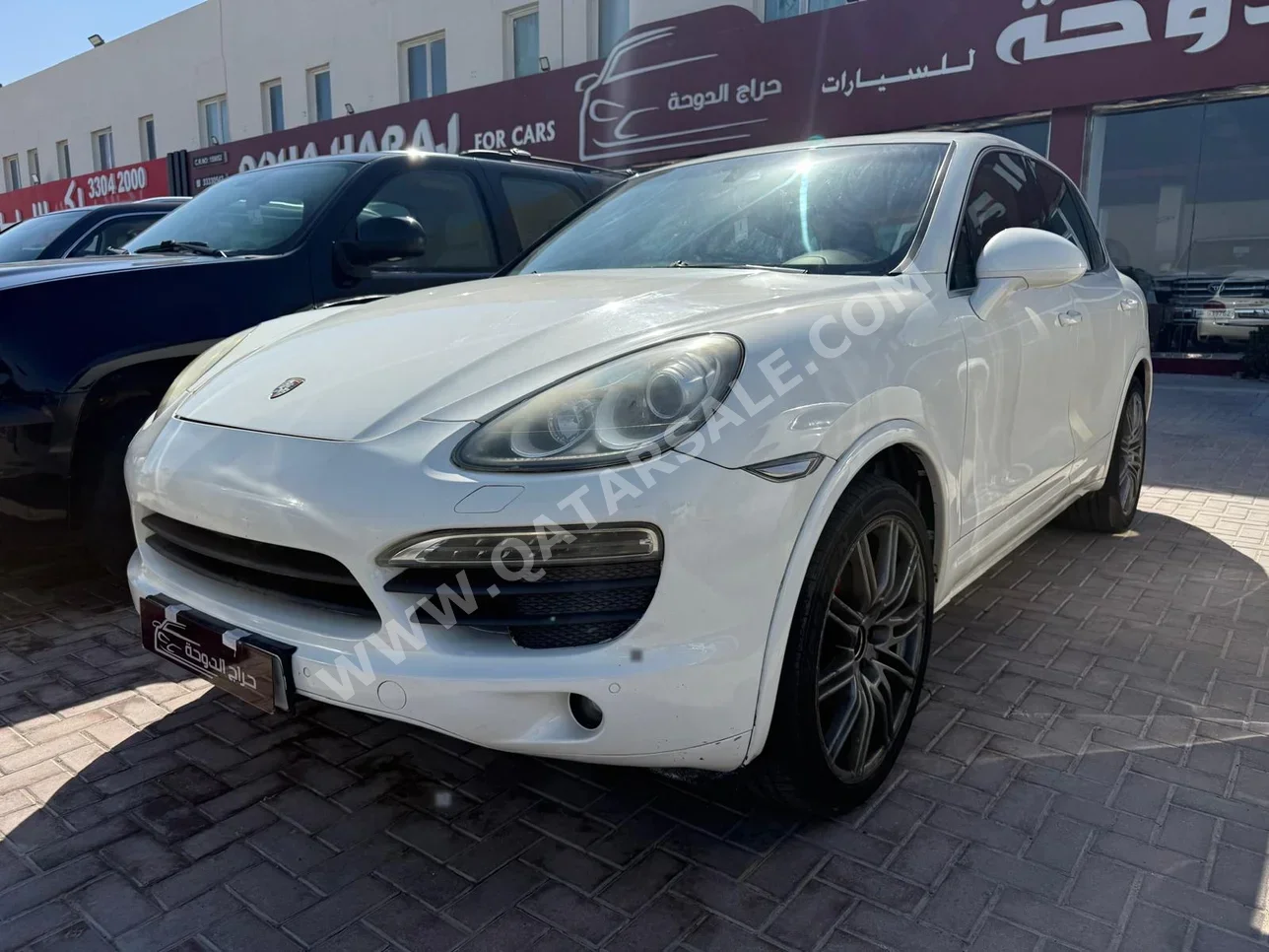 Porsche  Cayenne  S  2011  Automatic  226,000 Km  8 Cylinder  Four Wheel Drive (4WD)  SUV  White