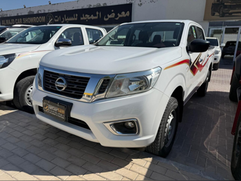 Nissan  Navara  SE  2020  Manual  67,000 Km  4 Cylinder  Rear Wheel Drive (RWD)  Pick Up  White