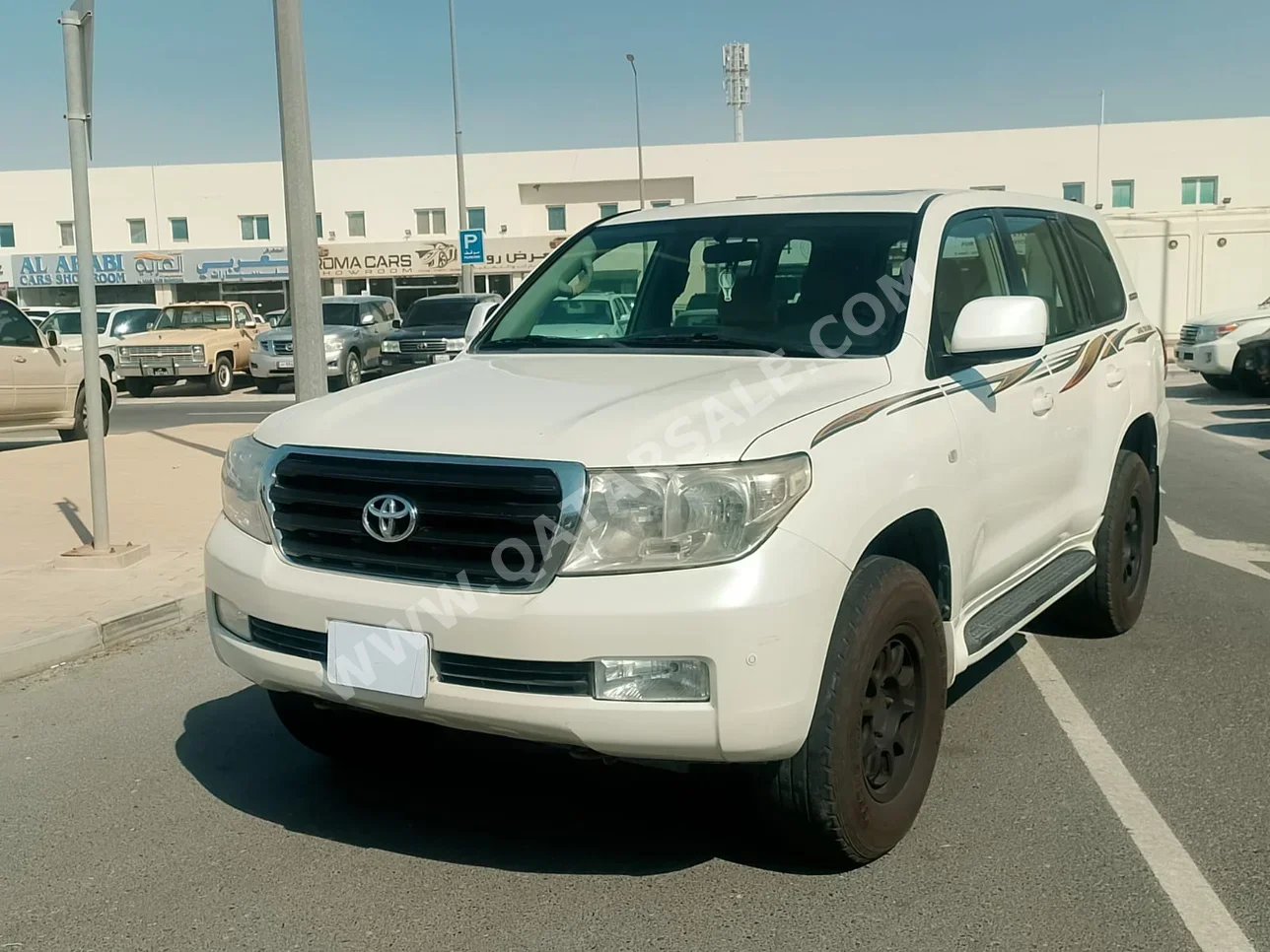 Toyota  Land Cruiser  G  2009  Automatic  450,000 Km  6 Cylinder  Four Wheel Drive (4WD)  SUV  White