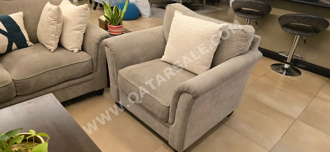 الأرائك والكنب والكراسي طقم كنب  - قماش  - بني