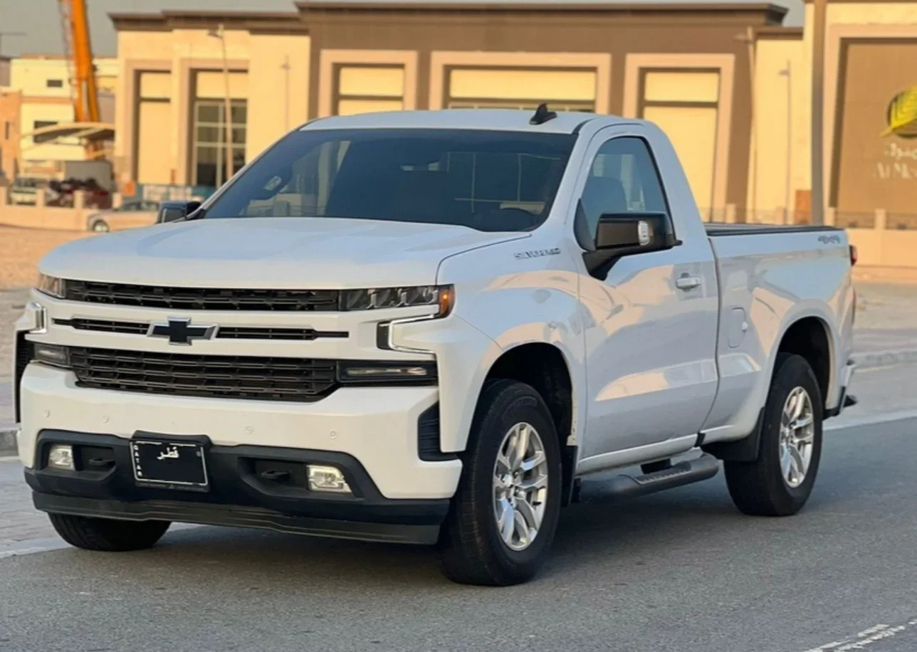 Chevrolet  Silverado  RST  2019  Automatic  190,000 Km  8 Cylinder  Four Wheel Drive (4WD)  Pick Up  White