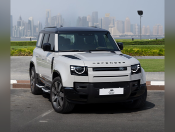 لاند روفر  ديفيندر  4 سلندر  إس يو في 4 في 4  أبيض  2026