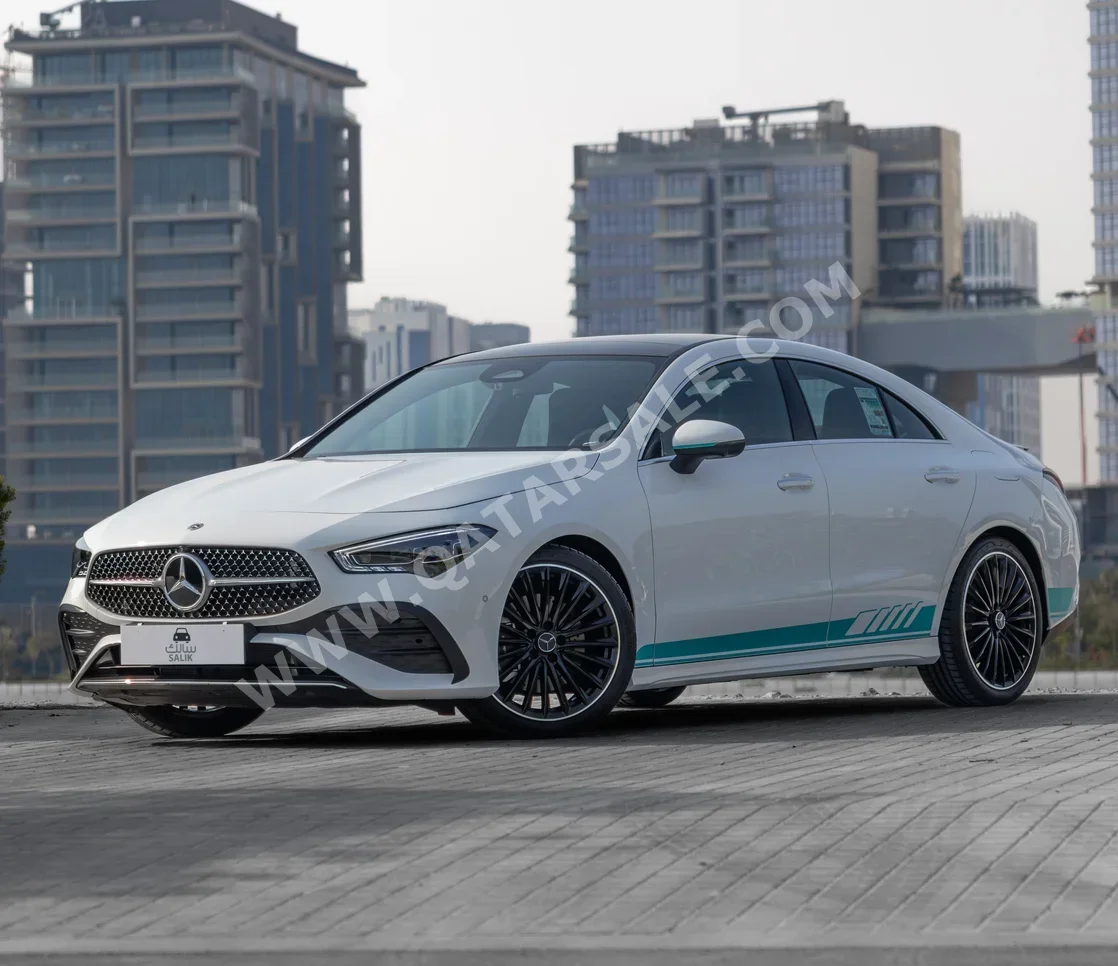 مرسيدس - بنز  سي ال ايه 200  4 سلندر  سيدان  أبيض  2025