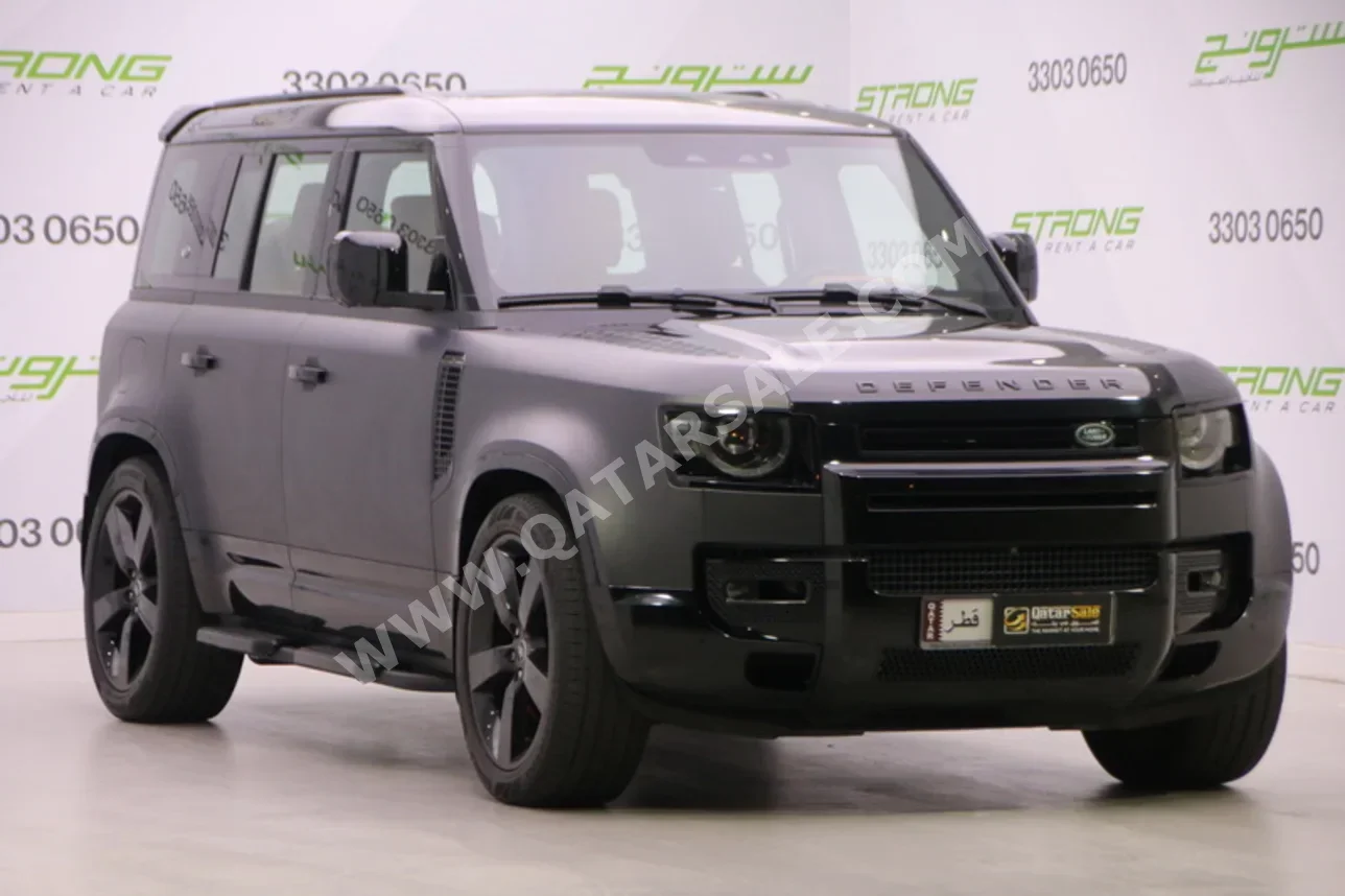 لاند روفر ديفيندر 110 اتش اس اي 2024 اوتوماتيك 65,000 كم 6 سلندر دفع رباعي اس يو في أسود تحت الضمان