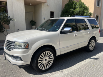 Lincoln  Navigator  Presidential  2016  Automatic  122,000 Km  6 Cylinder  Four Wheel Drive (4WD)  SUV  White