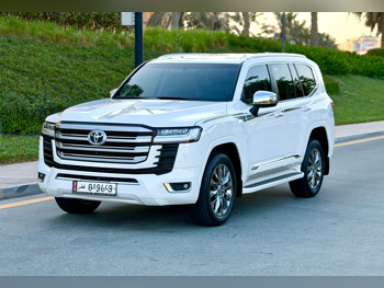تويوتا  لاند كروزر  في اكس توين توربو  2024  اوتوماتيك  56,000 كم  6 سلندر  دفع رباعي  اس يو في  أبيض  تحت الضمان