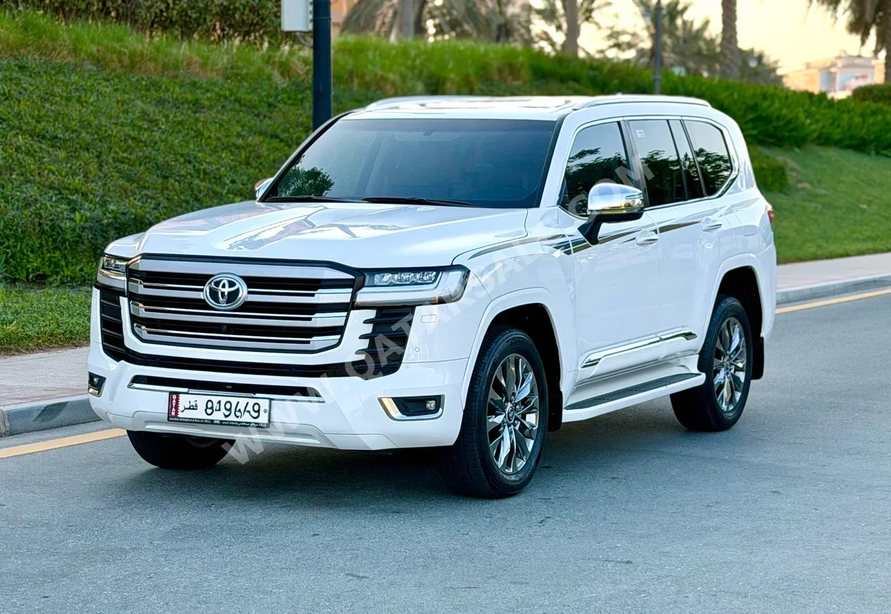 تويوتا  لاند كروزر  في اكس توين توربو  2024  اوتوماتيك  56,000 كم  6 سلندر  دفع رباعي  اس يو في  أبيض  تحت الضمان
