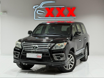 Lexus  LX  570 S  2014  Automatic  456,000 Km  8 Cylinder  Four Wheel Drive (4WD)  SUV  Black
