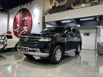 تويوتا  لاند كروزر  جي اكس  2024  اوتوماتيك  84,000 كم  6 سلندر  دفع رباعي  اس يو في  أسود  تحت الضمان