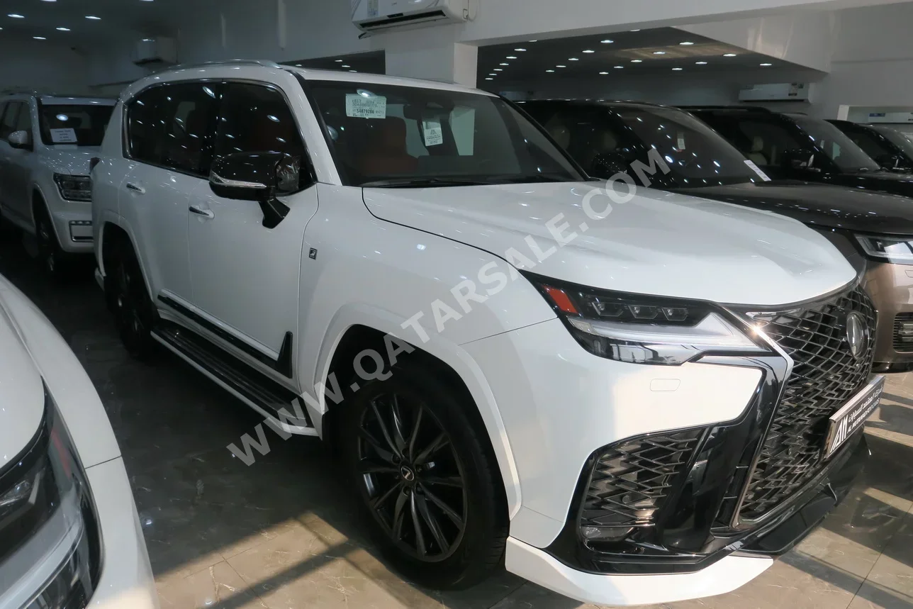 لكزس ال اكس 600 اف سبورت 2025 اوتوماتيك 12,000 كم 6 سلندر دفع رباعي اس يو في أبيض تحت الضمان