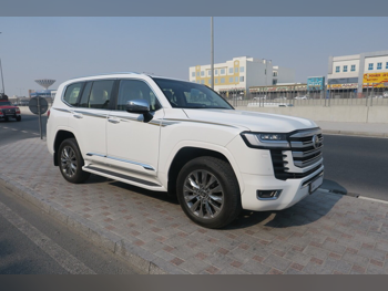 Toyota  Land Cruiser  VXR Twin Turbo  2024  Automatic  46,000 Km  6 Cylinder  Four Wheel Drive (4WD)  SUV  White  With Warranty