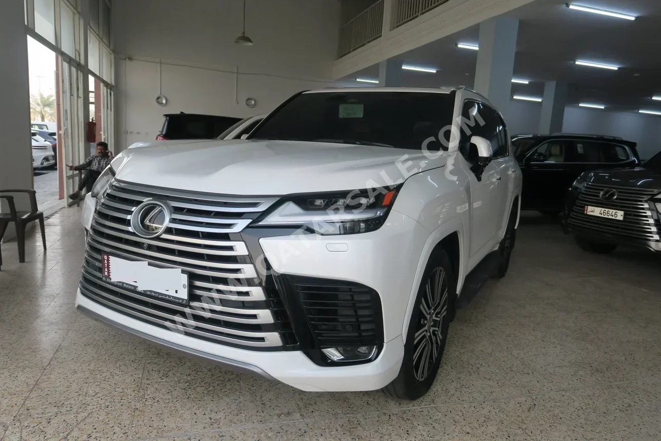 Lexus LX 600 Luxury 2025 Automatic 23,000 Km 6 Cylinder Four Wheel Drive (4WD) SUV White With Warranty
