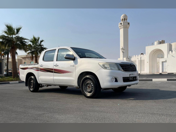 تويوتا  هاي لوكس  اس ار 5  2012  عادي  376,000 كم  4 سلندر  سحب امامي  بيكب  أبيض