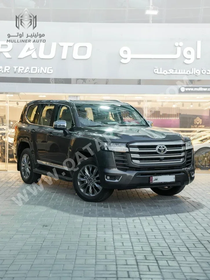 تويوتا  لاند كروزر  جي اكس ار توين توربو  2023  اوتوماتيك  20,000 كم  6 سلندر  دفع رباعي  اس يو في  رمادي  تحت الضمان