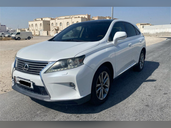 لكزس ار اكس 350 2013 اوتوماتيك 130,000 كم 6 سلندر دفع رباعي اس يو في أبيض